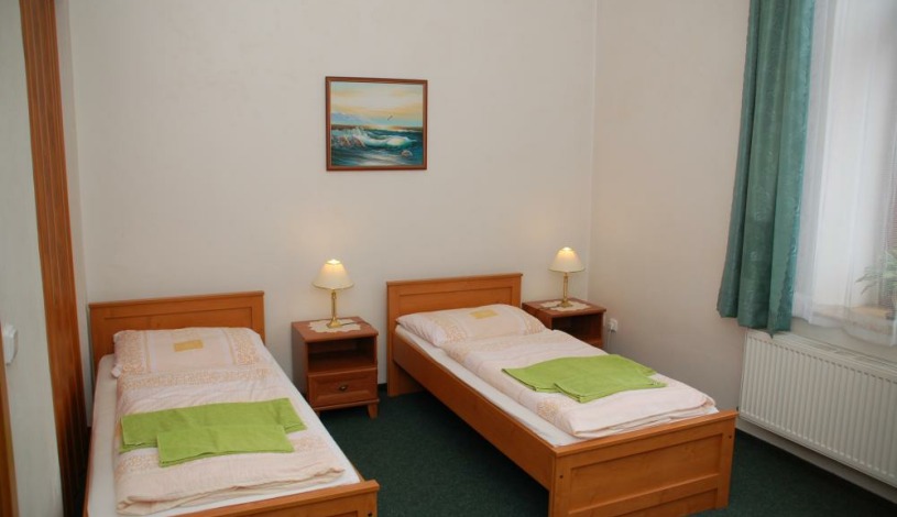 Penzion Černý kůň Hradec Králové - dvoulůžkový - oddělené postele